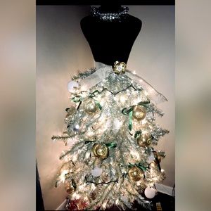 Mannequin Christmas Tree